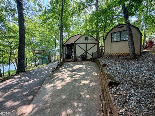 91 Yogi Bear Blvd, Cleveland, GA, 30528-1760 | Card Image