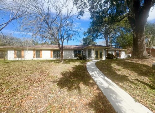 2723 Briarwood Cir, Moss Point, MS, 39563-2309 | Card Image