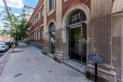 505 - 201 Carlaw Ave, Condo with 1 bedrooms, 1 bathrooms and 1 parking in Toronto ON | Image 2