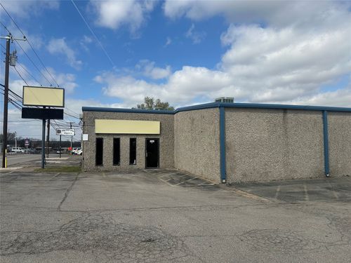 100-501 W Main St, Mesquite, TX, 75149-4109 | Card Image