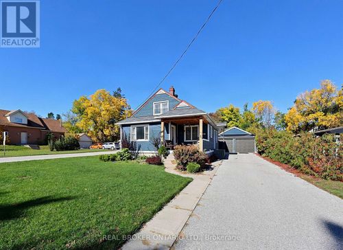 42 Donald St, Barrie, ON, L4N1E3 | Card Image