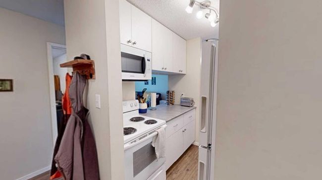 102 - 405 Columbia Blvd W, Condo with 3 bedrooms, 1 bathrooms and 1 parking in Lethbridge AB | Image 4