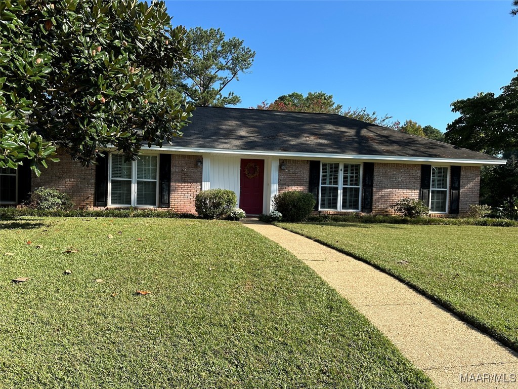 Marie Cook Dr, Montgomery, AL 36109