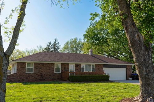 3525 Se Croco Rd, Topeka, KS, 66605-3112 | Card Image