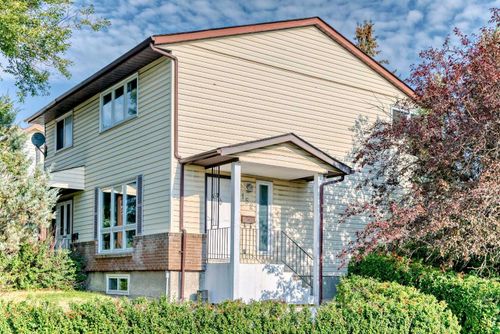 152 Edgedale Way Nw, Calgary, AB, T3A2P9 | Card Image