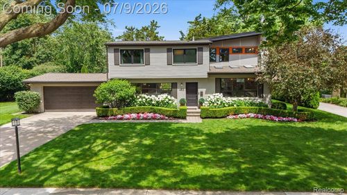 423 S Cranbrook Cross Rd, Bloomfield Hills, MI, 48301-3432 | Card Image