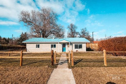 55 S Superior St, Cambridge, ID, 83610-4703 | Card Image