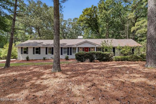 224 Heather Ln, Southern Pines, NC, 28387-7333 | Card Image