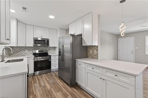 4832 82nd St, Hampton, VA, 23605-1626 | Card Image