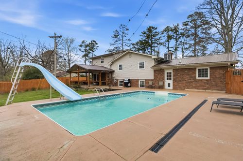 107 Lick Creek Rd, Whitley City, KY, 42653-4108 | Card Image