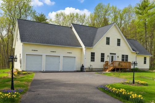 14 Lefevre Dr, Kingston, NH, 03848-3490 | Card Image