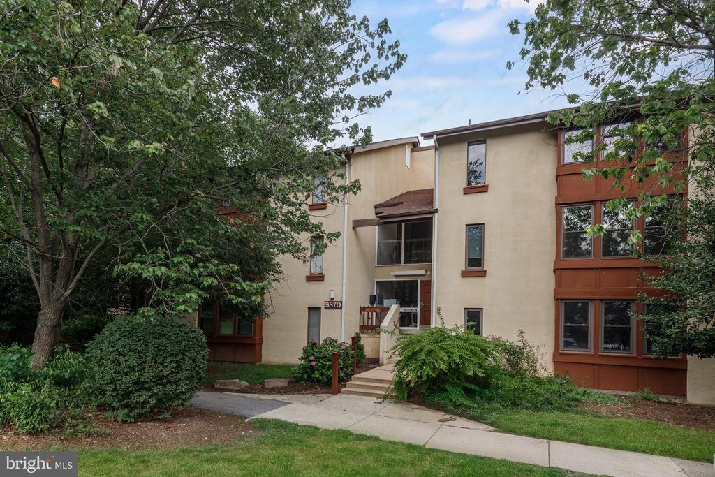 Residential Lease in COLUMBIA