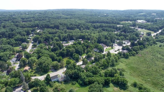 9 S Main St, House other with 4 bedrooms, 3 bathrooms and null parking in Derry NH | Image 10