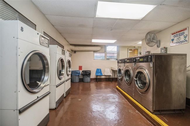 Shared laundry with independent washer and dryer | Image 13