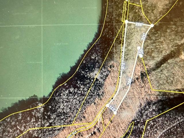 Land in Baxter