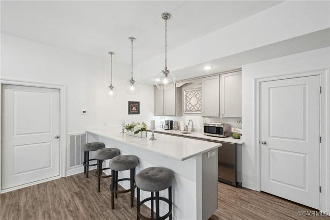Kitchenette in Basement | Image 33