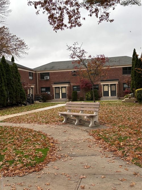 447b2-219 74th Ave, Oakland Gardens, NY, 11364-3031 | Card Image