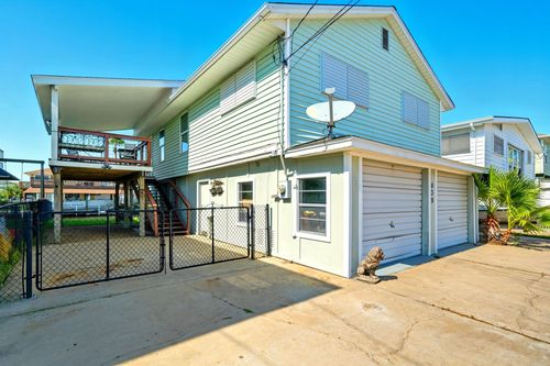 439 Pompano St, Bayou Vista, TX, 77563-2612 | Card Image