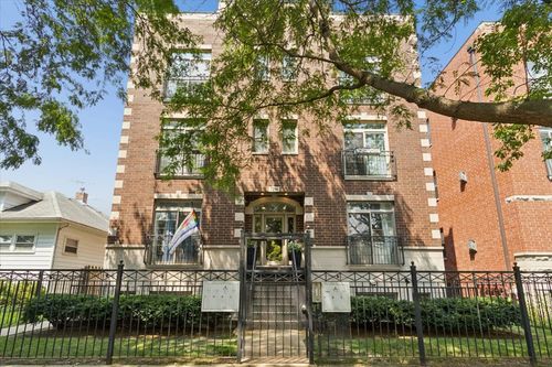 1s-7246 N Oakley Ave, Chicago, IL, 60645-1876 | Card Image