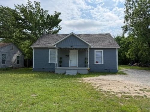 613 S Fielder Rd, Arlington, TX, 76013-1745 | Card Image