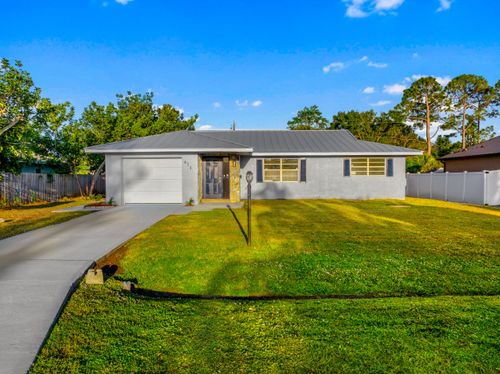 671 Ne Lagoon Lane, Port St. Lucie, FL, 34983 | Card Image