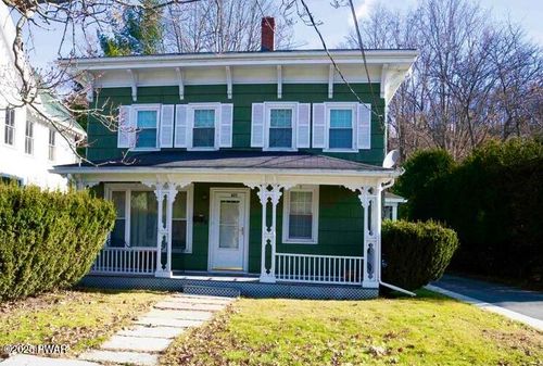 2-823 Court St, Honesdale, PA, 18431-1830 | Card Image