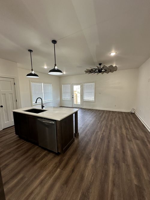 65 Duncan Ln, Winchester, TN, 37398-2515 | Card Image