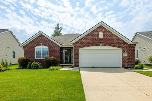 8934 Creekway Dr, Ypsilanti, MI, 48197-6041 | Card Image