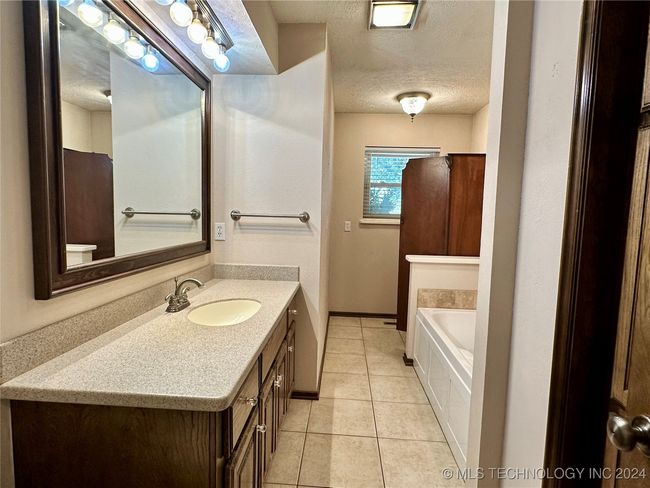 21950 County Road 3510, House other with 3 bedrooms, 2 bathrooms and null parking in Fitzhugh OK | Image 21