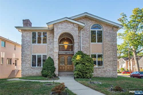 405 Chestnut St, Ridgefield, NJ, 07657-2643 | Card Image