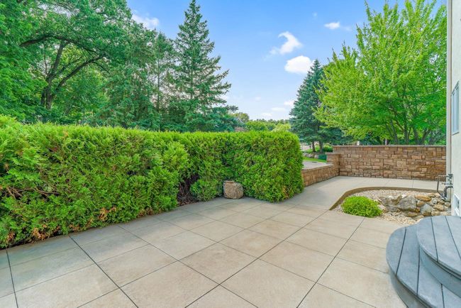 Beautiful patio | Image 5