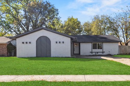 124 Bowling Green Cir, Lewisville, TX, 75067-5208 | Card Image