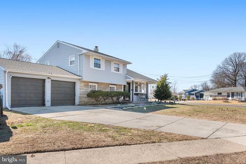 25 Latimer Way, BURLINGTON, NJ, 08016-2930 | Card Image