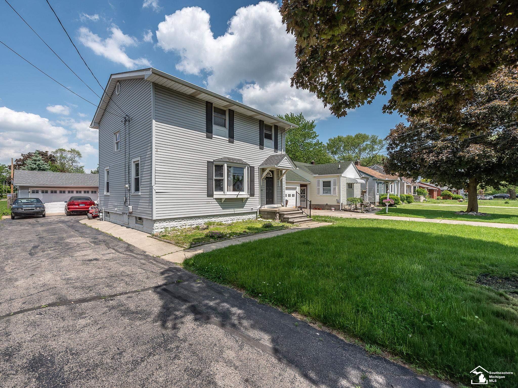 Edgewood Blvd, Monroe, MI 48161