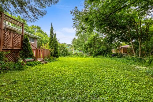 upper-695 Glen Forrest Blvd, Waterloo, ON, N2L4K7 | Card Image