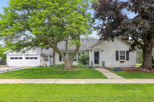 525 S Chase St, Wheaton, IL, 60187-5624 | Card Image