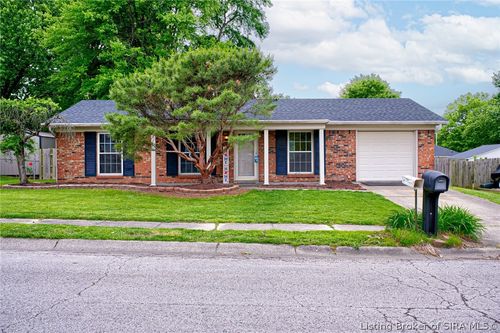 4509 Viola Dr, Jeffersonville, IN, 47130-8850 | Card Image