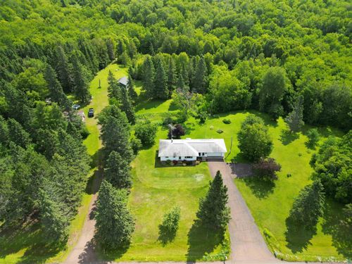 532 Caribou Trl, Lutsen, MN, 55612-9505 | Card Image
