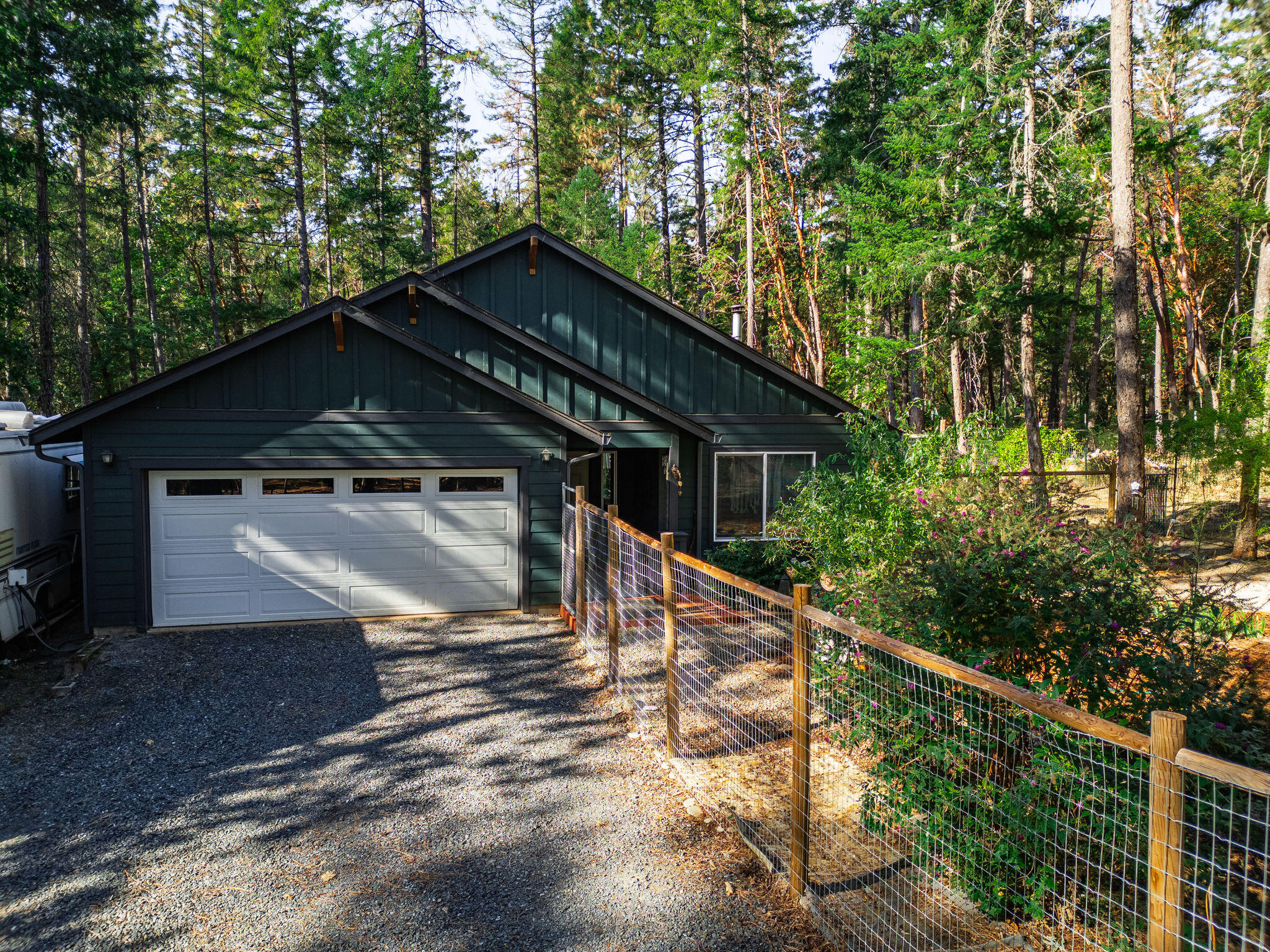 Pickett Creek Rd, Grants Pass, OR 97527