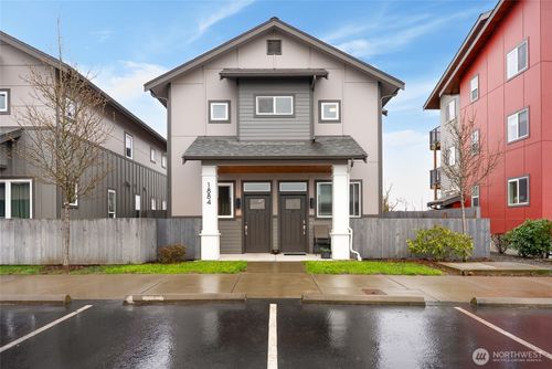 a-1884 Front St, Lynden, WA, 98264-1706 | Card Image