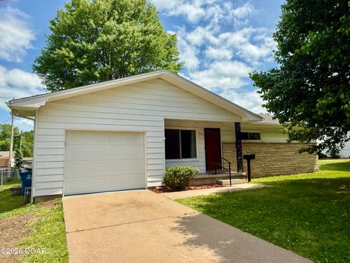 907 Southeast Blvd, Neosho, MO, 64850-2539 | Card Image