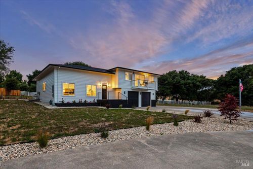 1100 Gossage Ave, Petaluma, CA, 94952 | Card Image