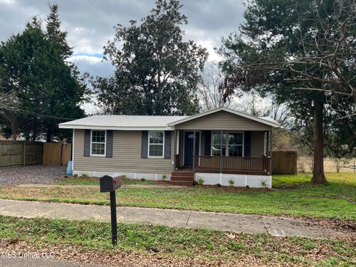 410 Heslep St, Pelahatchie, MS, 39145-2990 | Card Image