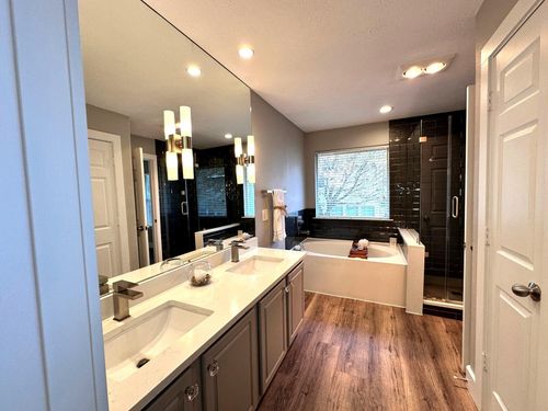 46 Summerhaze Cir, The Woodlands, TX, 77382-5512 | Card Image