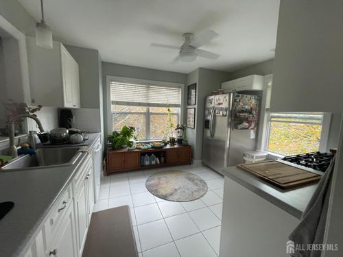 112 Central Ave, Metuchen, NJ, 08840-1892 | Card Image