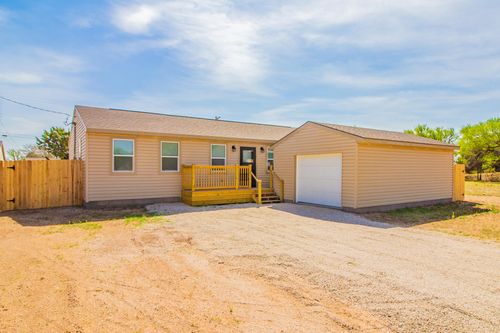 1030 S 16th St, Slaton, TX, 79364-4837 | Card Image