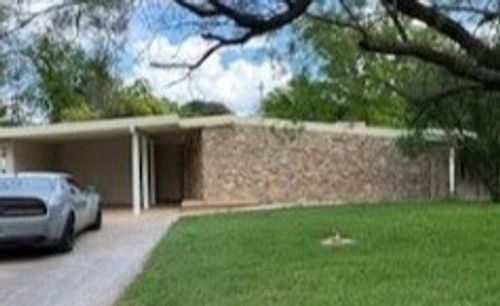 1057 Westridge Dr, Abilene, TX, 79605-3761 | Card Image