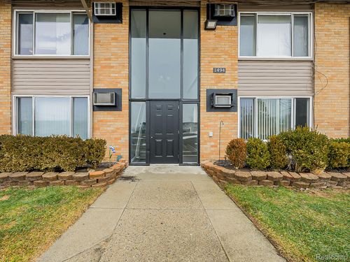 apt-3-1494 Nancywood Dr, Waterford, MI, 48327-2063 | Card Image