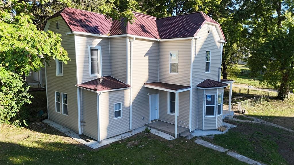 Seneca St, Saint Joseph, MO 64507