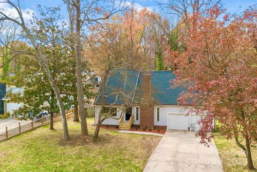 6615 Santa Cruz Trl, Charlotte, NC, 28227-8045 | Card Image